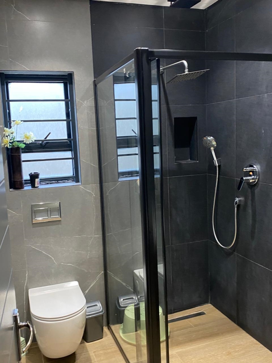 4 Bedroom Property for Sale in Rondebosch East Western Cape